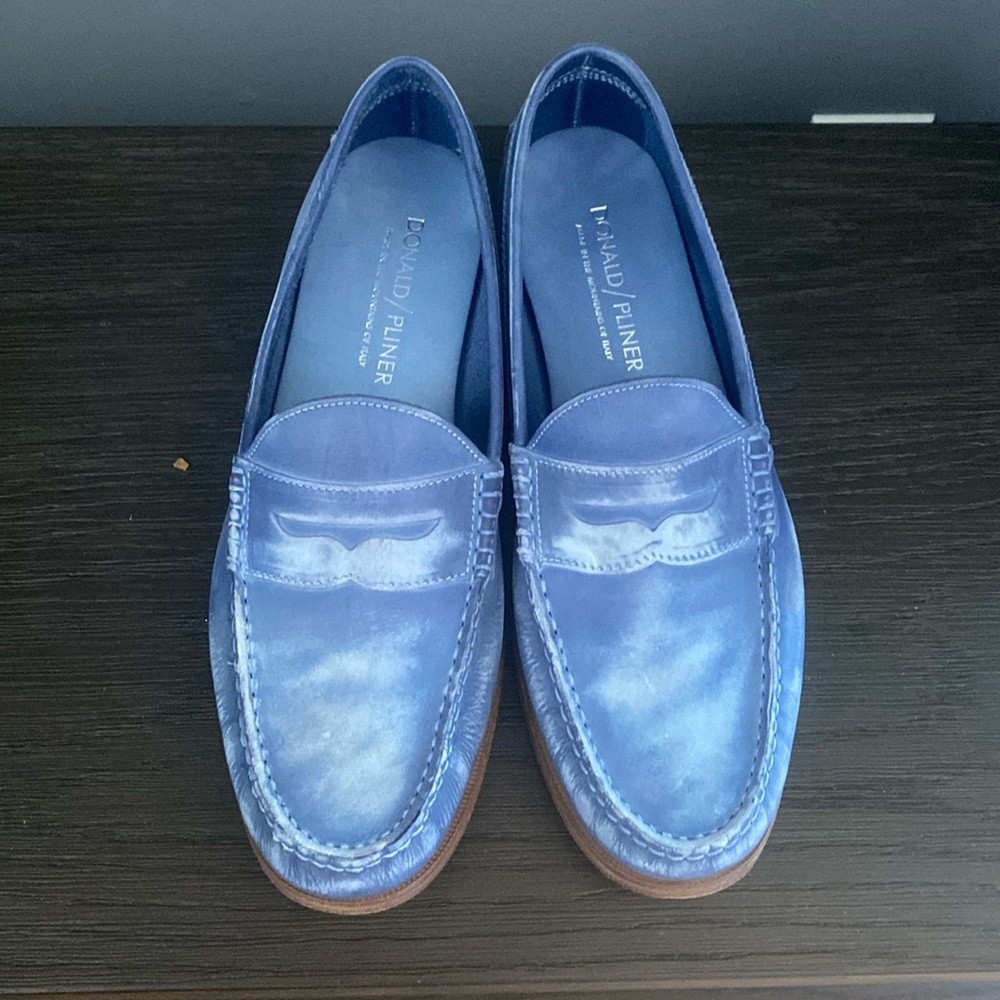 NEW Donald Pliner Denim wash leather loafers lowest price no offers